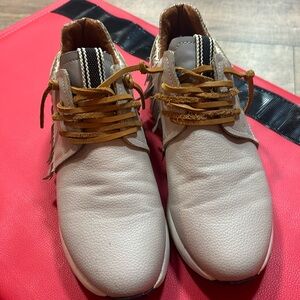 Fashion sneakers- worn twice